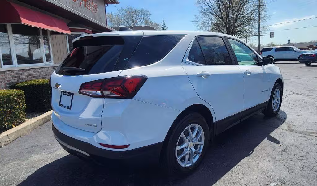 2022 Chevrolet Equinox - 3GNAXUEV6NL298695 - Image #2